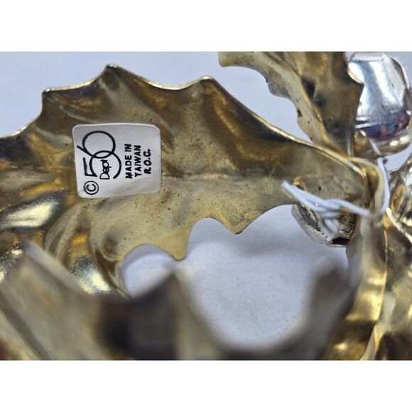 Vintage Department 56 Holly Leaf Napkin Rings Set of 4 Gold Tone Silver Bells - Picture 6 of 6